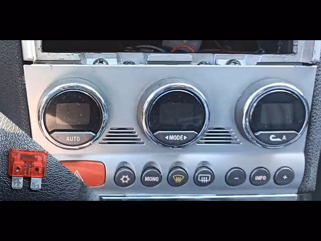 Gdzie sterownik silnika Alfa Romeo 156?