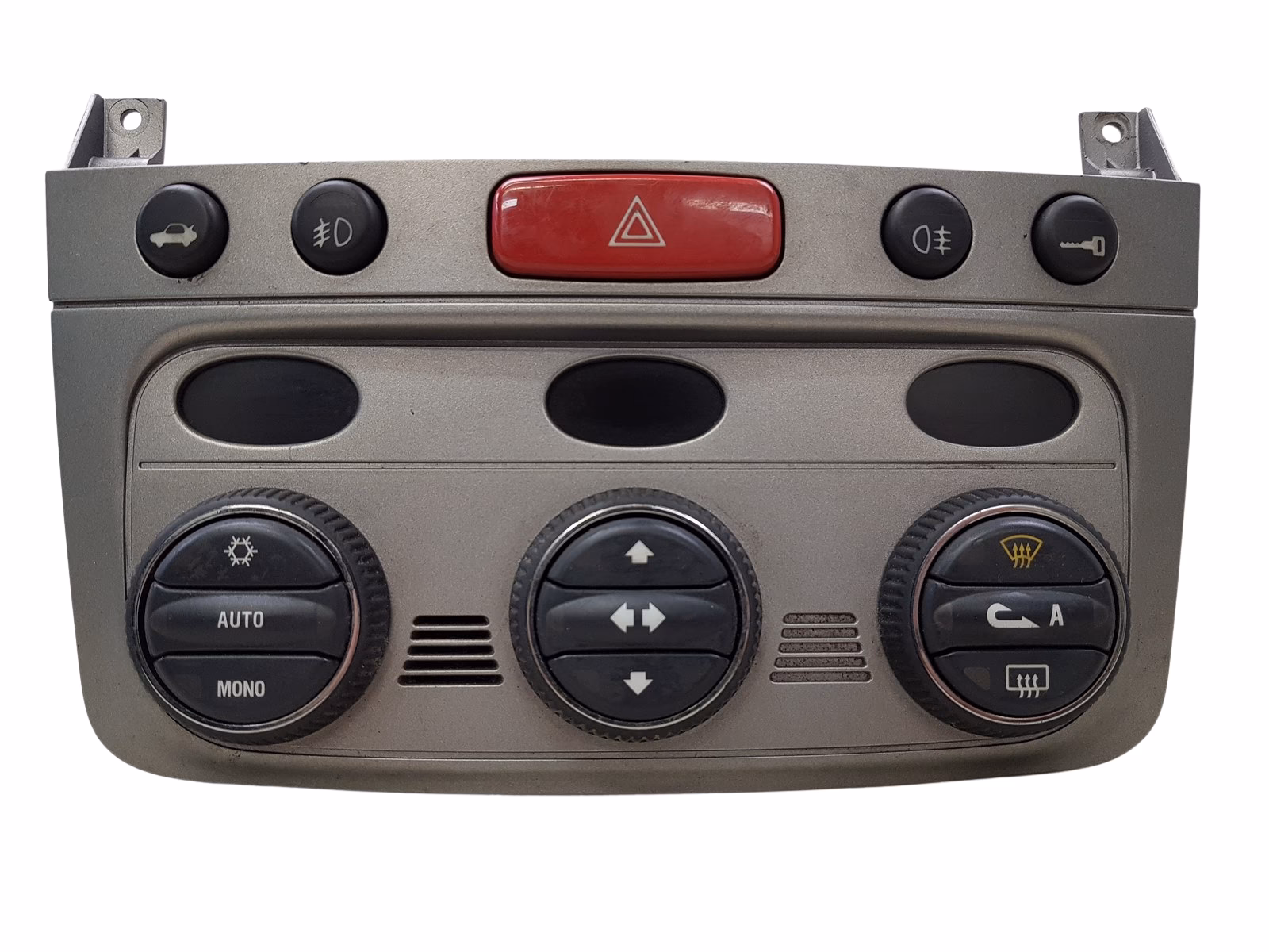 Ile mil na galon przejeżdża Alfa 147?