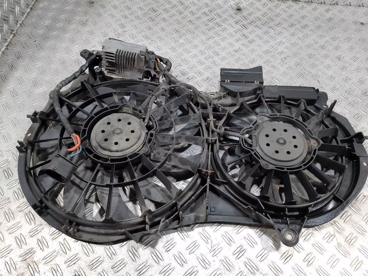 Gdzie jest czujnik wentylatora w Audi A4 B6?