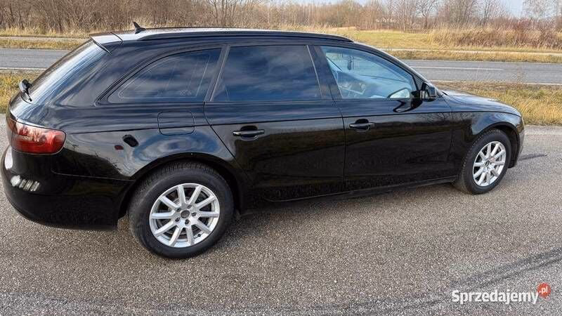 Ile pali Audi A4 B8 2.0 TDI?