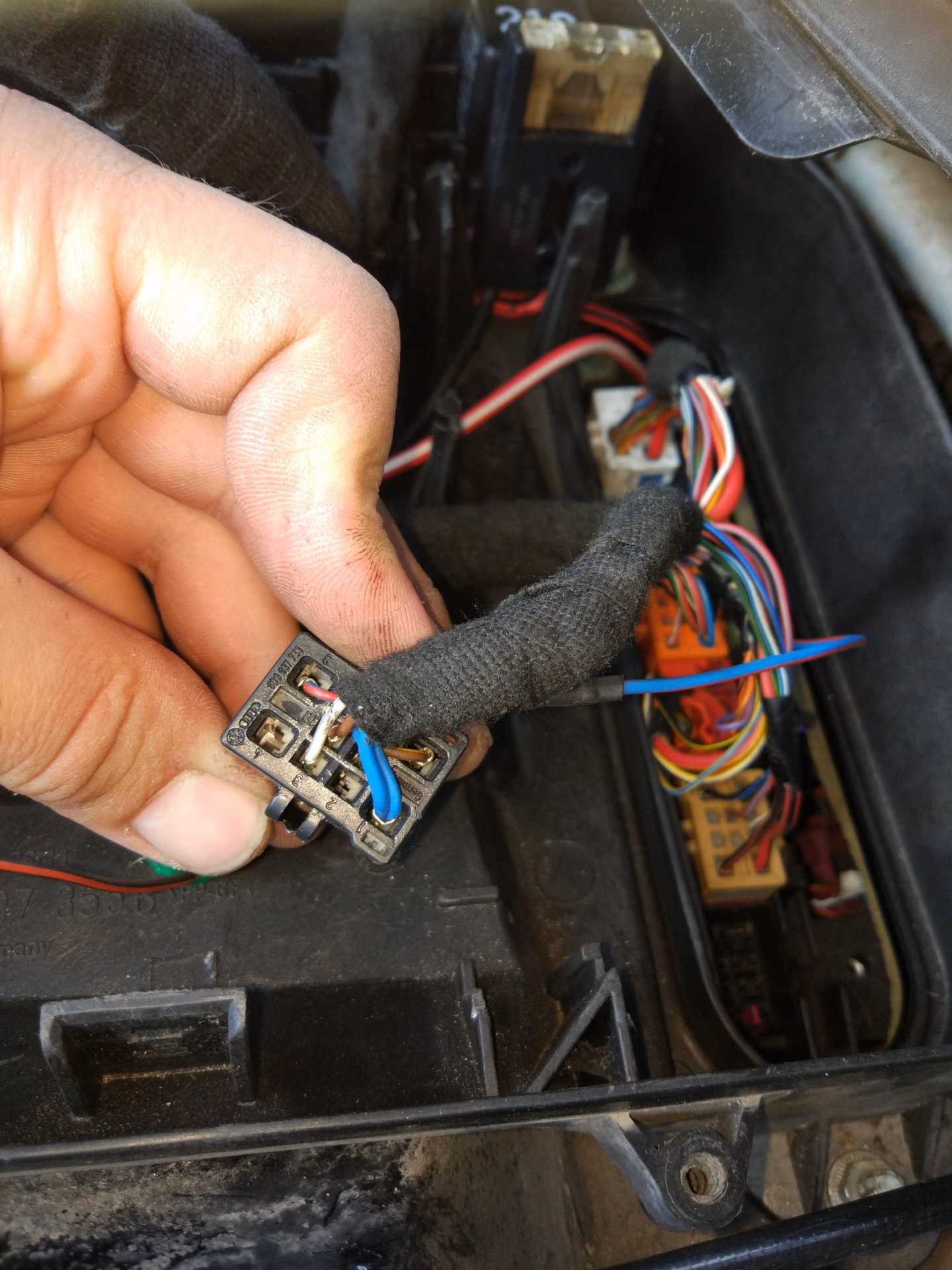 Dlaczego klimatyzacja w moim samochodzie się nie włącza?