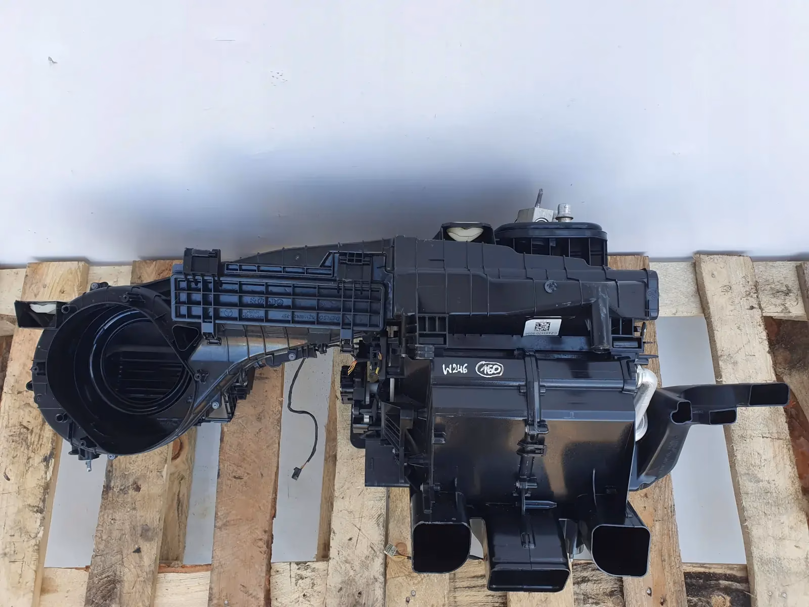 Jaka jest budowa otworu wentylacyjnego B?