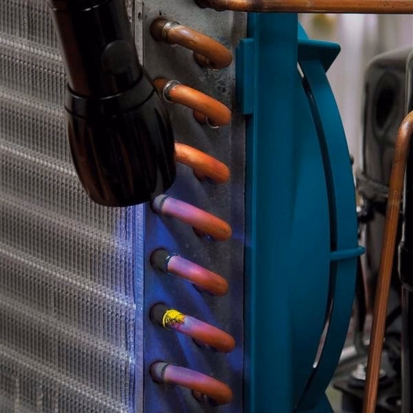 Czy barwnik UV jest szkodliwy dla systemów klimatyzacyjnych?