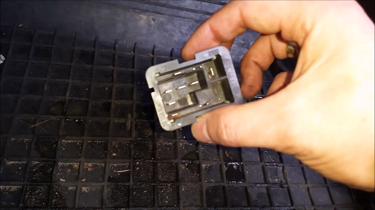 Jaki bezpiecznik od nawiewu w samochodzie?