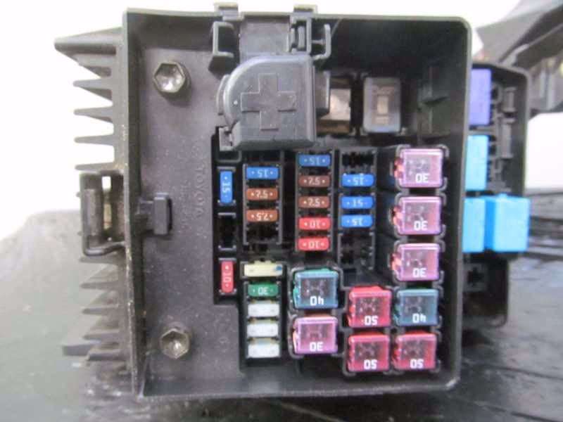 Dlaczego klimatyzacja w moim Lexusie rx350 nie działa?