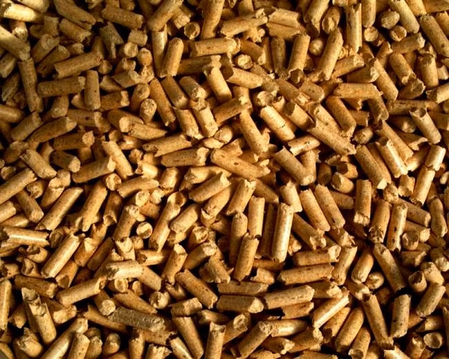 Ile biomasy na ogrzanie domu 100m2?