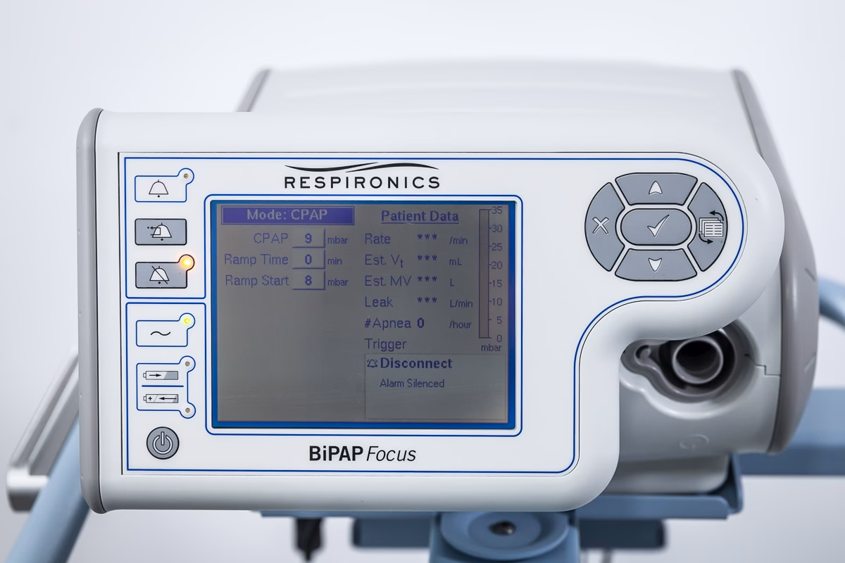 Jaka jest różnica między Bipapem a respiratorem?