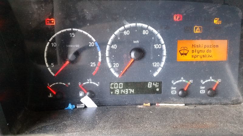 Ile czynnika do klimatyzacji Scania R?