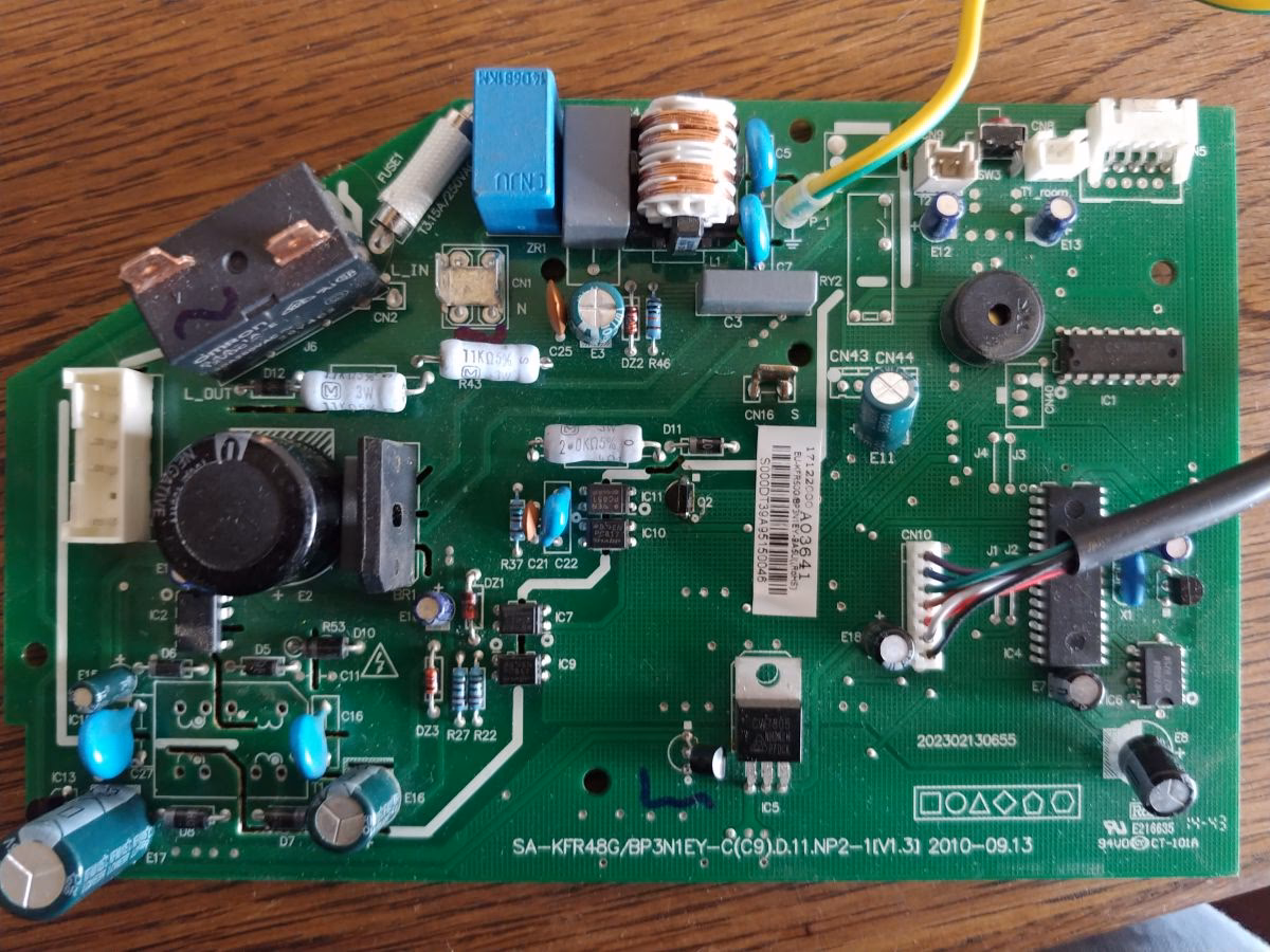 Ile kosztuje naprawa płyty głównej klimatyzatora?