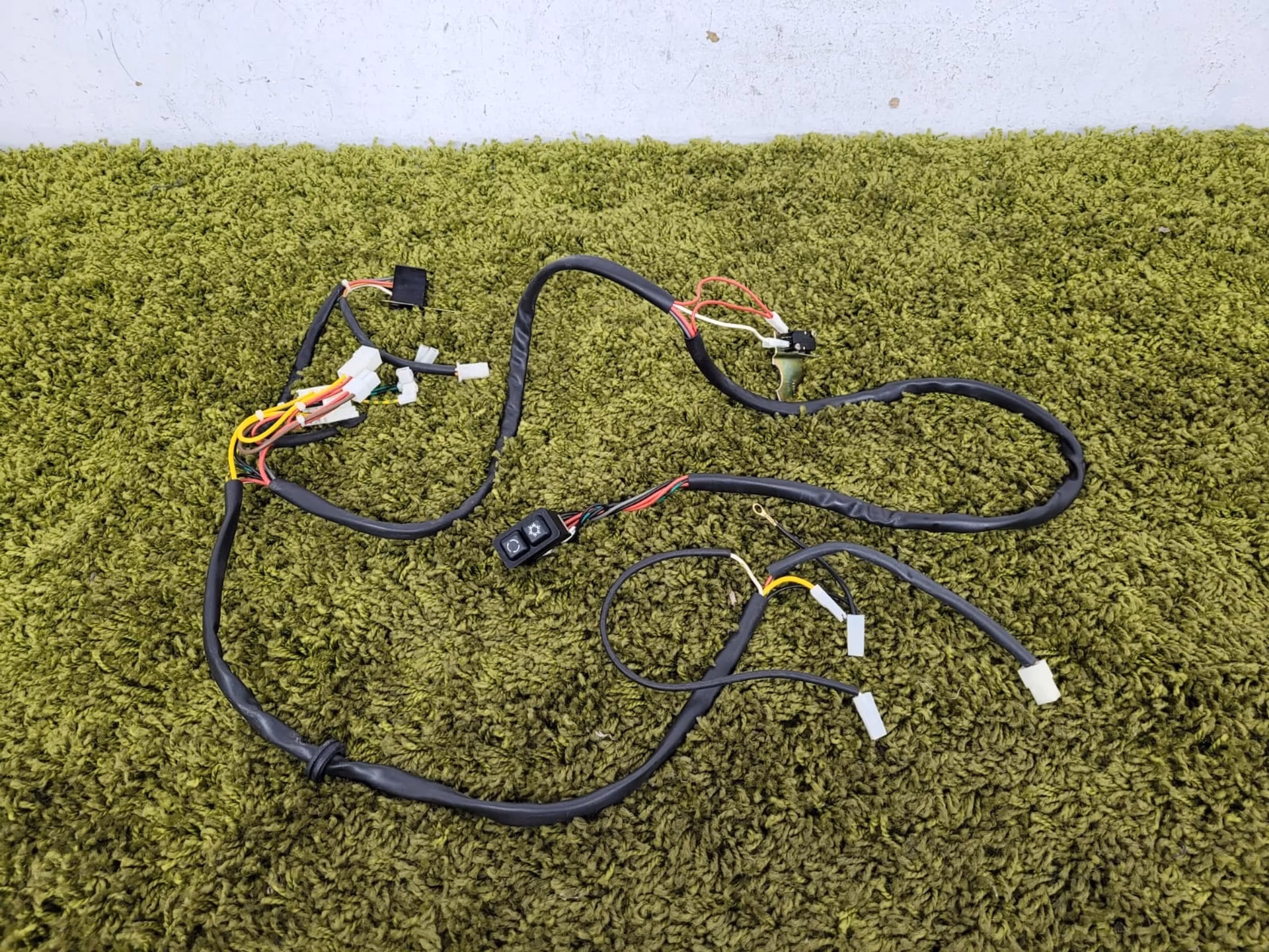 Ile koni ma BMW E36 1.8 TDS?