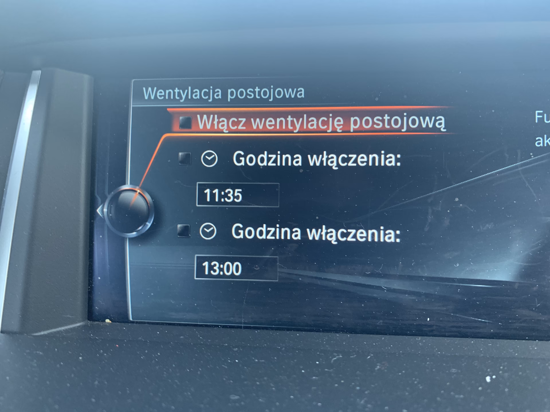 Ile zarabia pracownik w BMW?