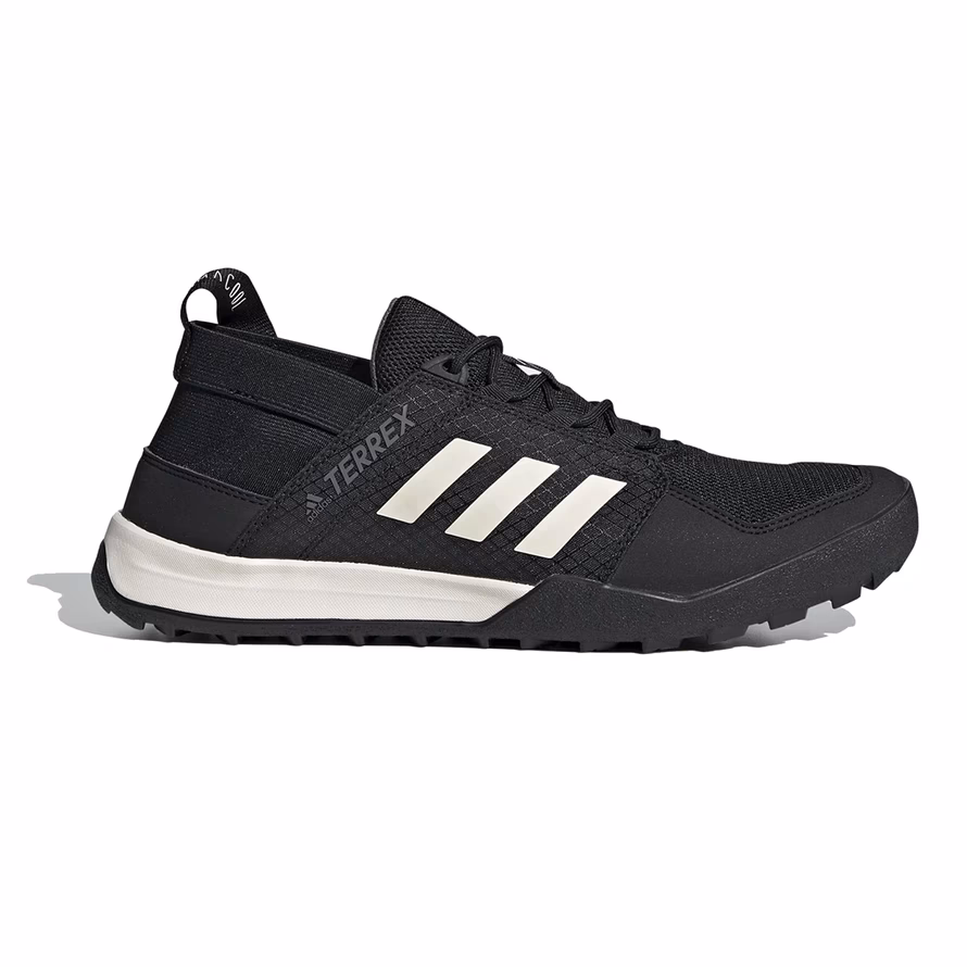 Czy buty adidas mają wyjmowane wkładki?