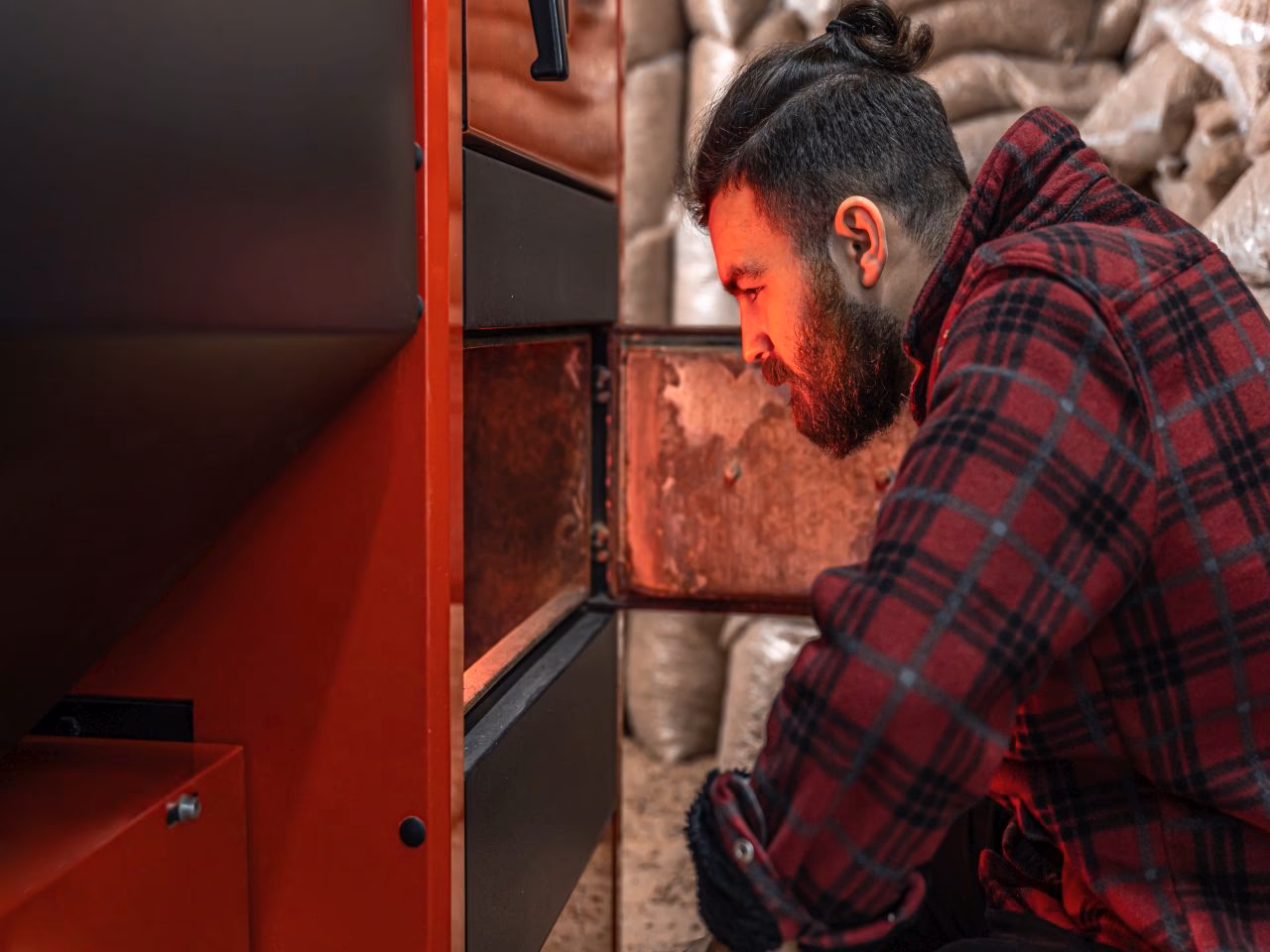 Dlaczego z pieca cieknie smoła?