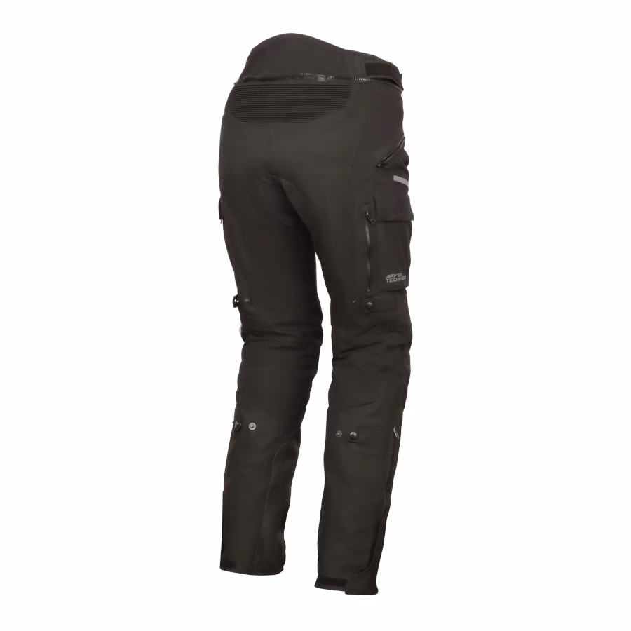 Jaki materiał jest najlepszy na spodnie motocyklowe?