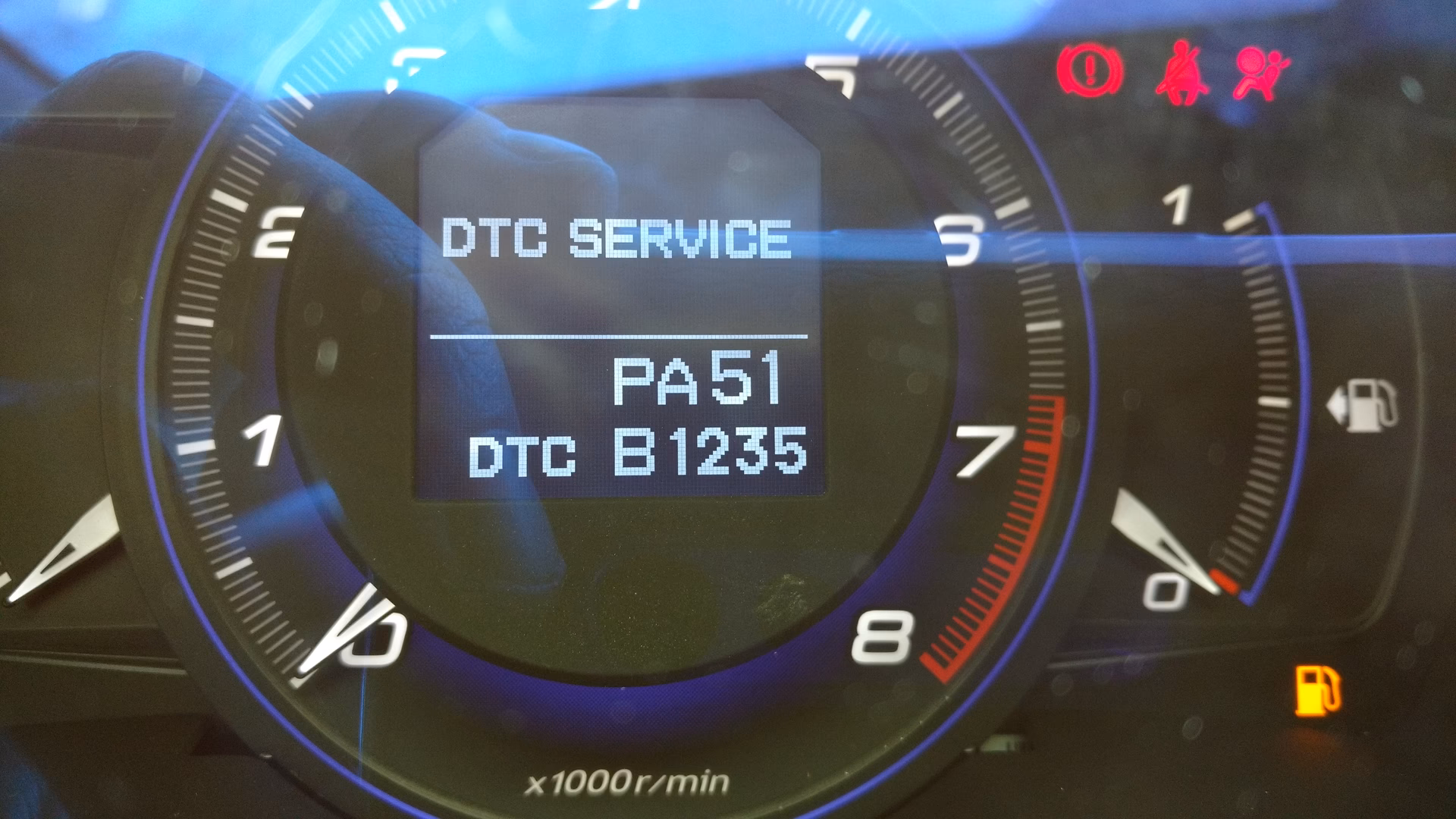 Czy Honda Civic UFO ma dwumasę?