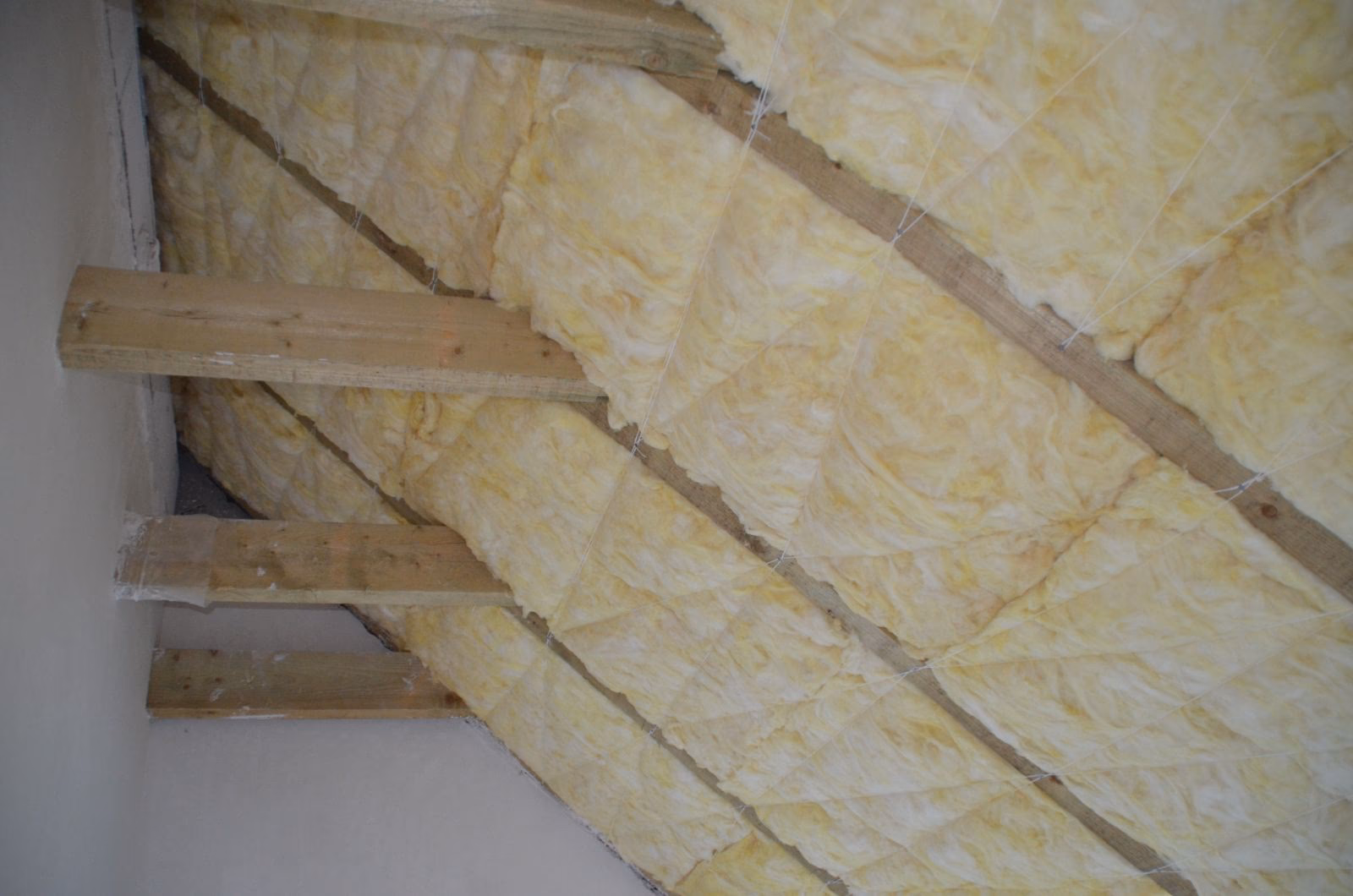 Na jakim etapie budowy należy ocieplić poddasze?