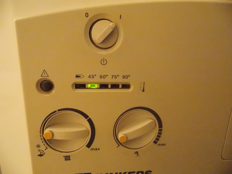 Jak wyłączyć ogrzewanie w Junkersie?