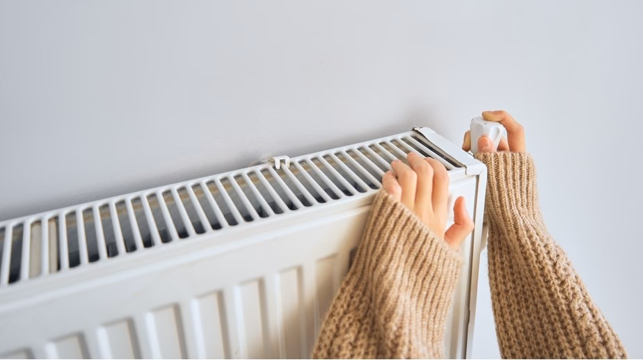 Czy warto obniżać temperaturę ogrzewania na noc?