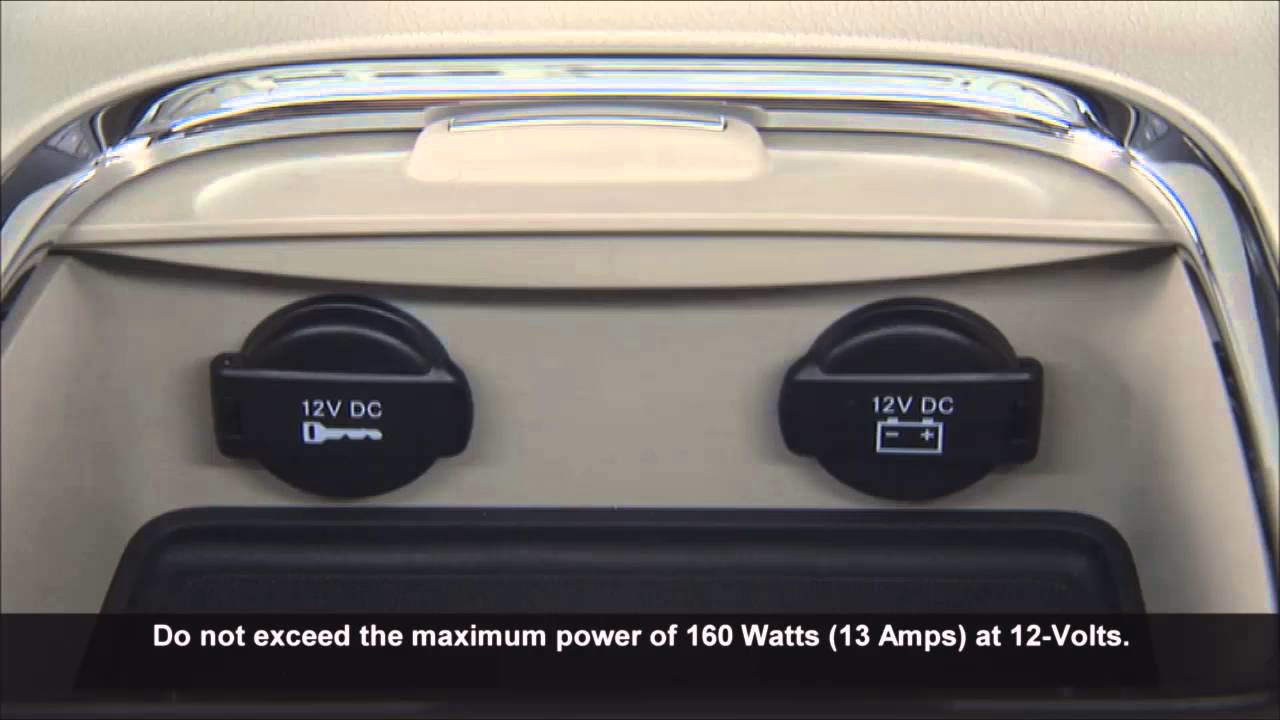 Gdzie znajduje się regulator napięcia w Dodge Grand Caravan?