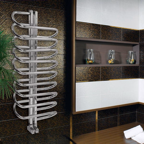 Czy można umieścić kaloryfer nad wanną?