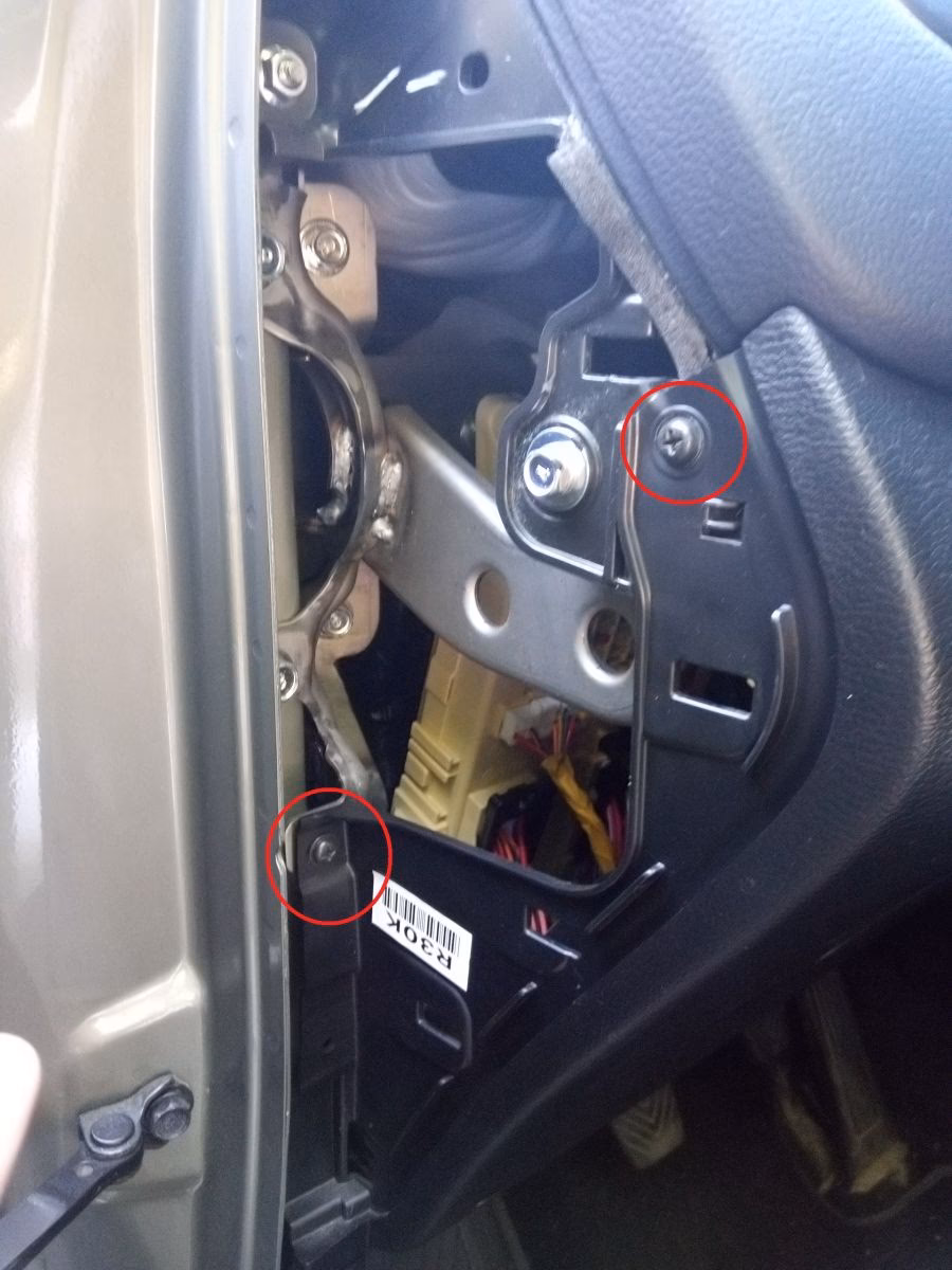 Jak włączyć podgrzewanie foteli w Kia Sportage?