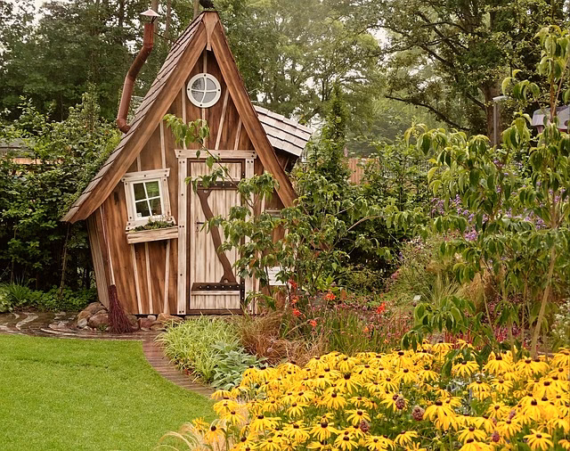 Czy trzeba zgłosić kominek na działce ROD?