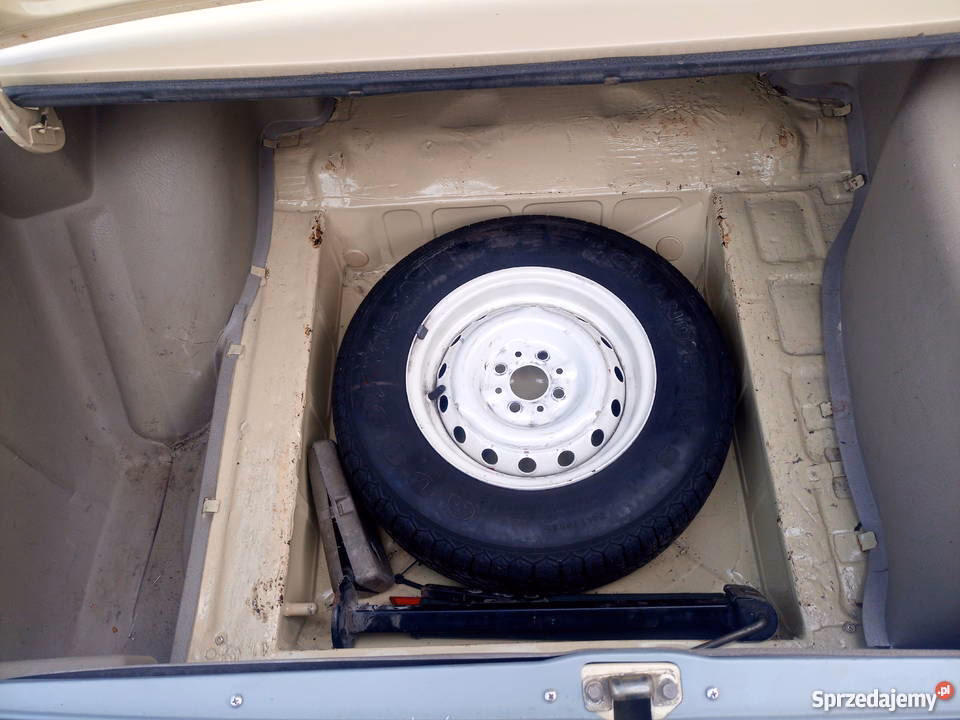 Ile jedzie Fiat 125p?