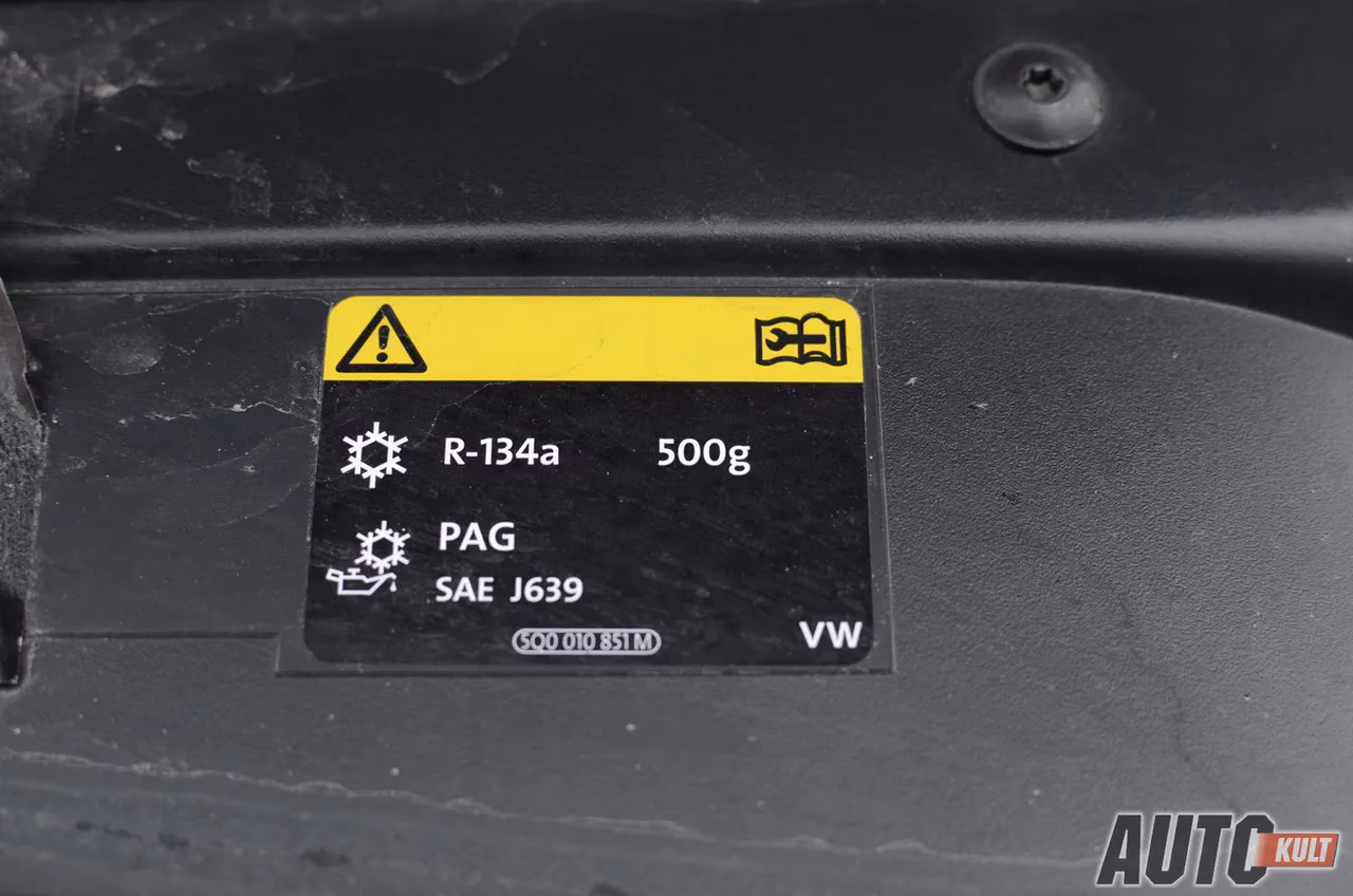 Ile wchodzi czynnika do klimatyzacji Ford Focus MK3?