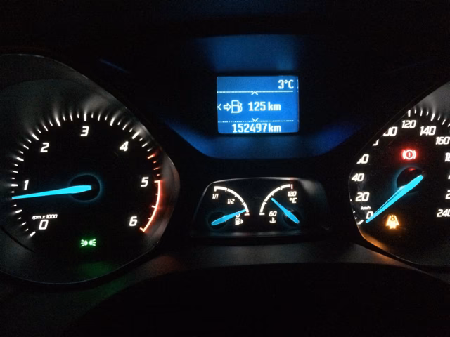 Dlaczego ogrzewanie w moim Fordzie F-150 nie nagrzewa się?