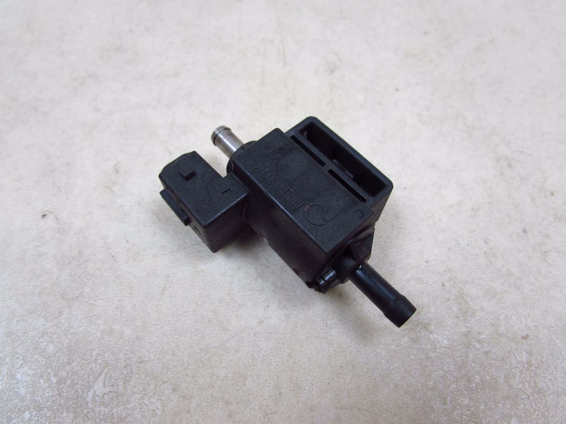 Jakie są objawy uszkodzenia zaworu podciśnienia turbiny?