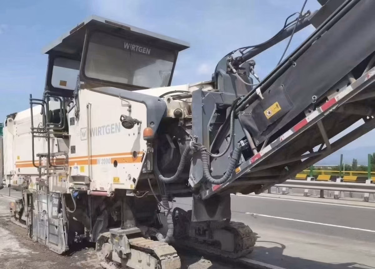 Co robi frezarka drogowa?