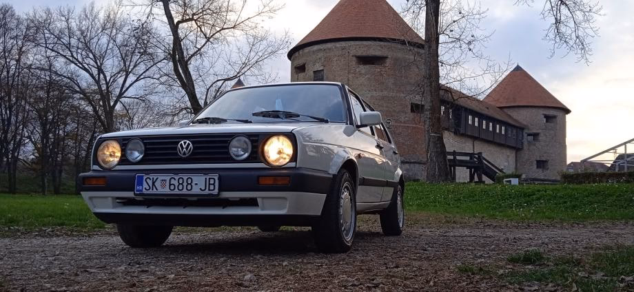 Ile pali Golf 2 1.6 diesel?