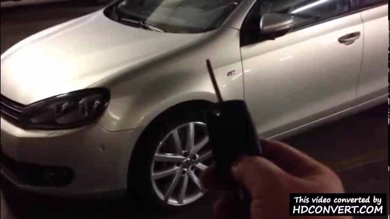 Czy Golf 6 ma podgrzewane lusterka?