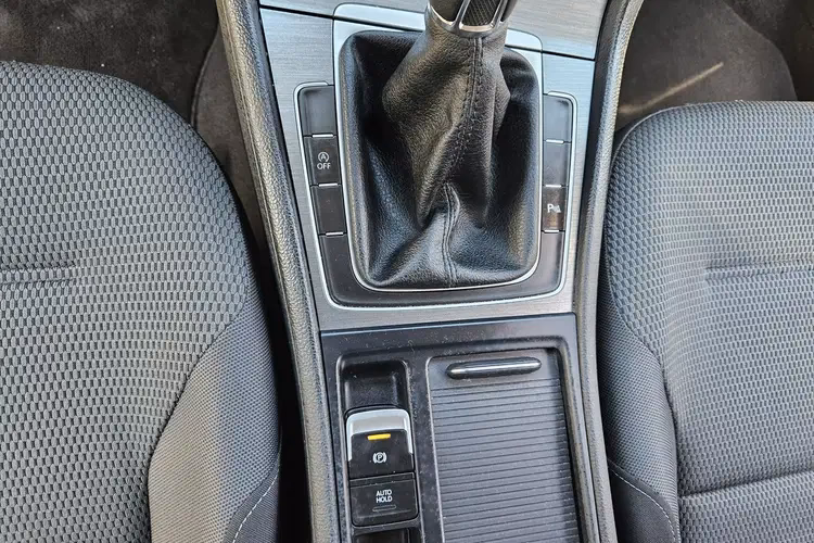 Jak włączyć podgrzewane fotele?