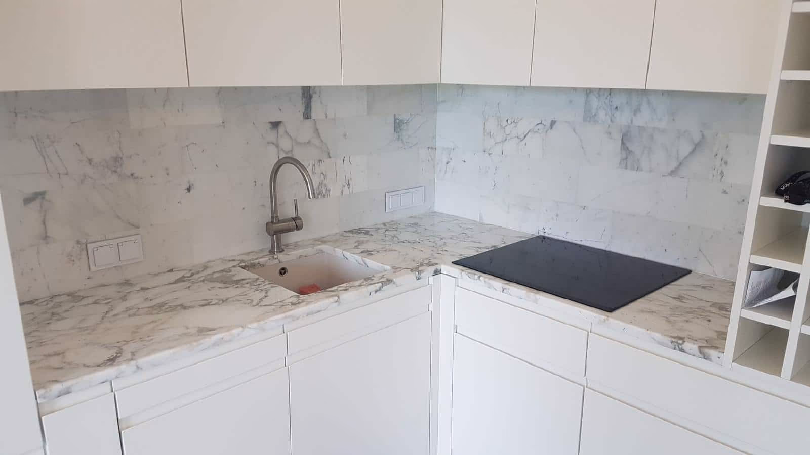 Czy można przymocować zmywarkę do blatu granitowego?