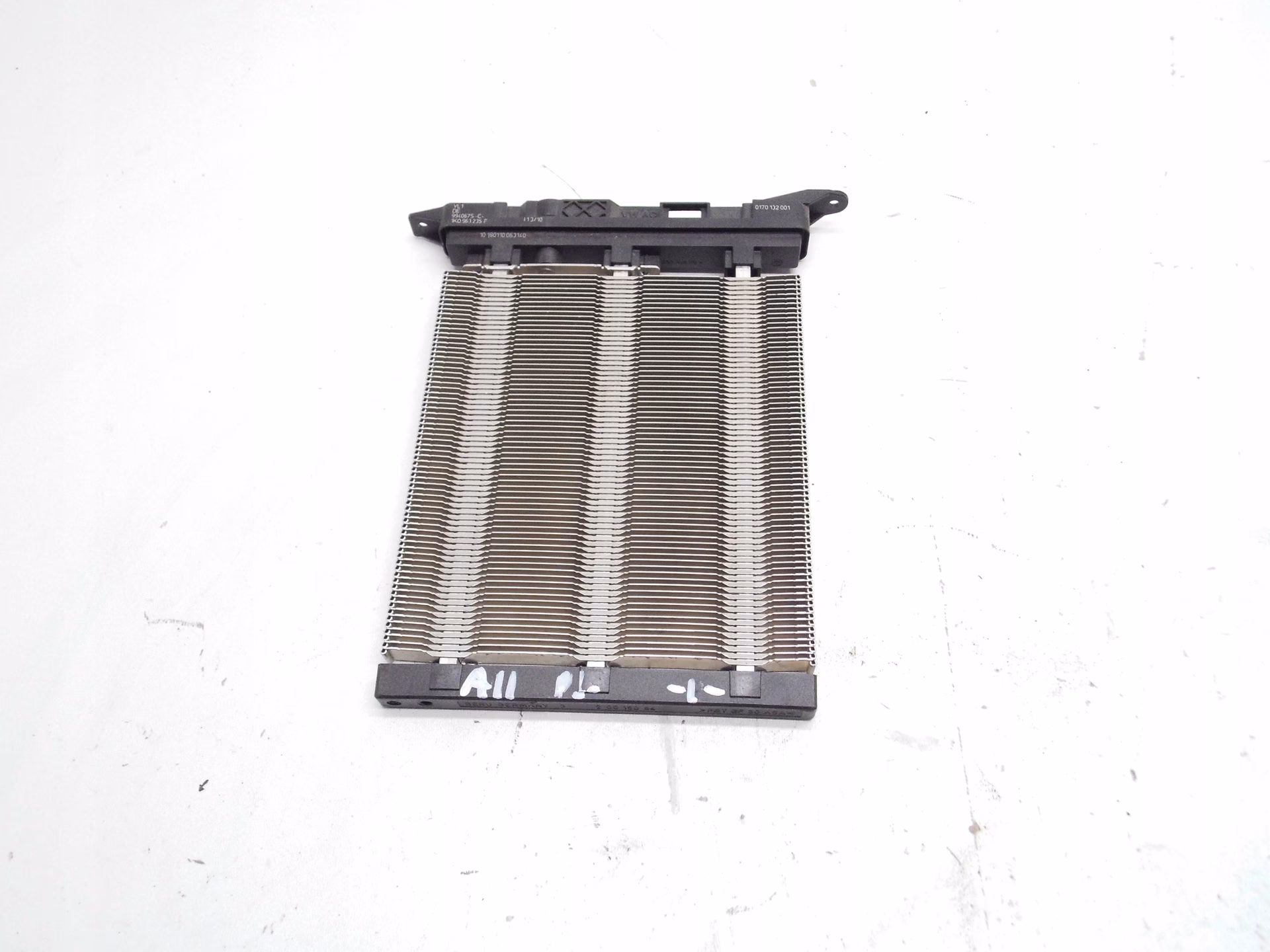 Jakie żarówki są potrzebne do świateł postojowych w Volkswagenie Golfie V?