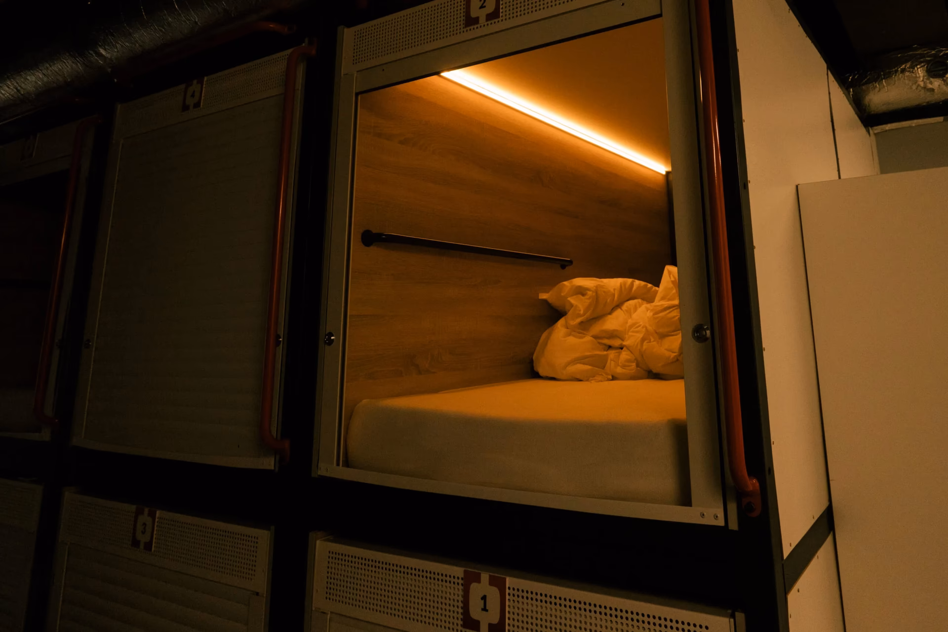 Na czym polega koncepcja hotelu kapsułowego?