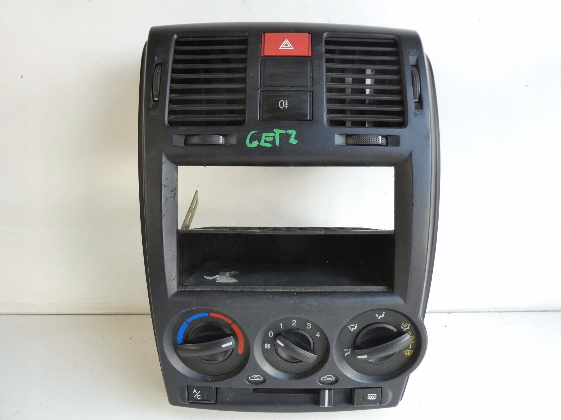 Dlaczego klimatyzacja w moim Hyundaiu nie chłodzi?