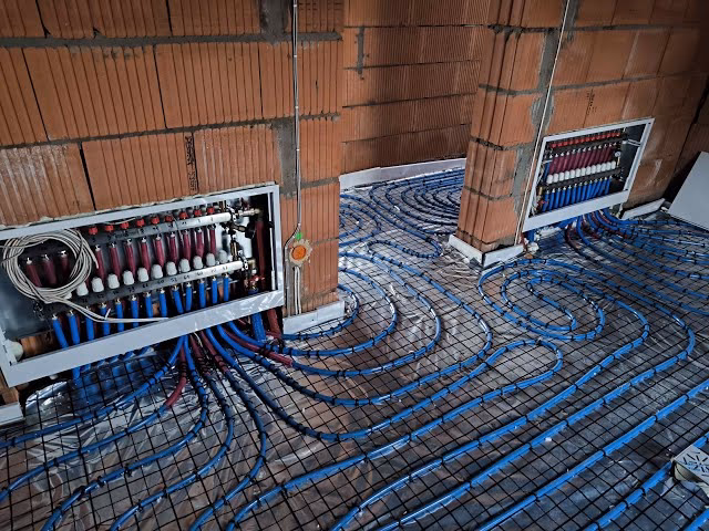 Czy można kłaść instalację elektryczną w podłodze?