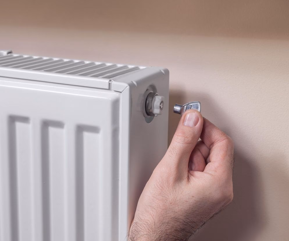 Jak odpowietrzyć grzejnik olejowy?
