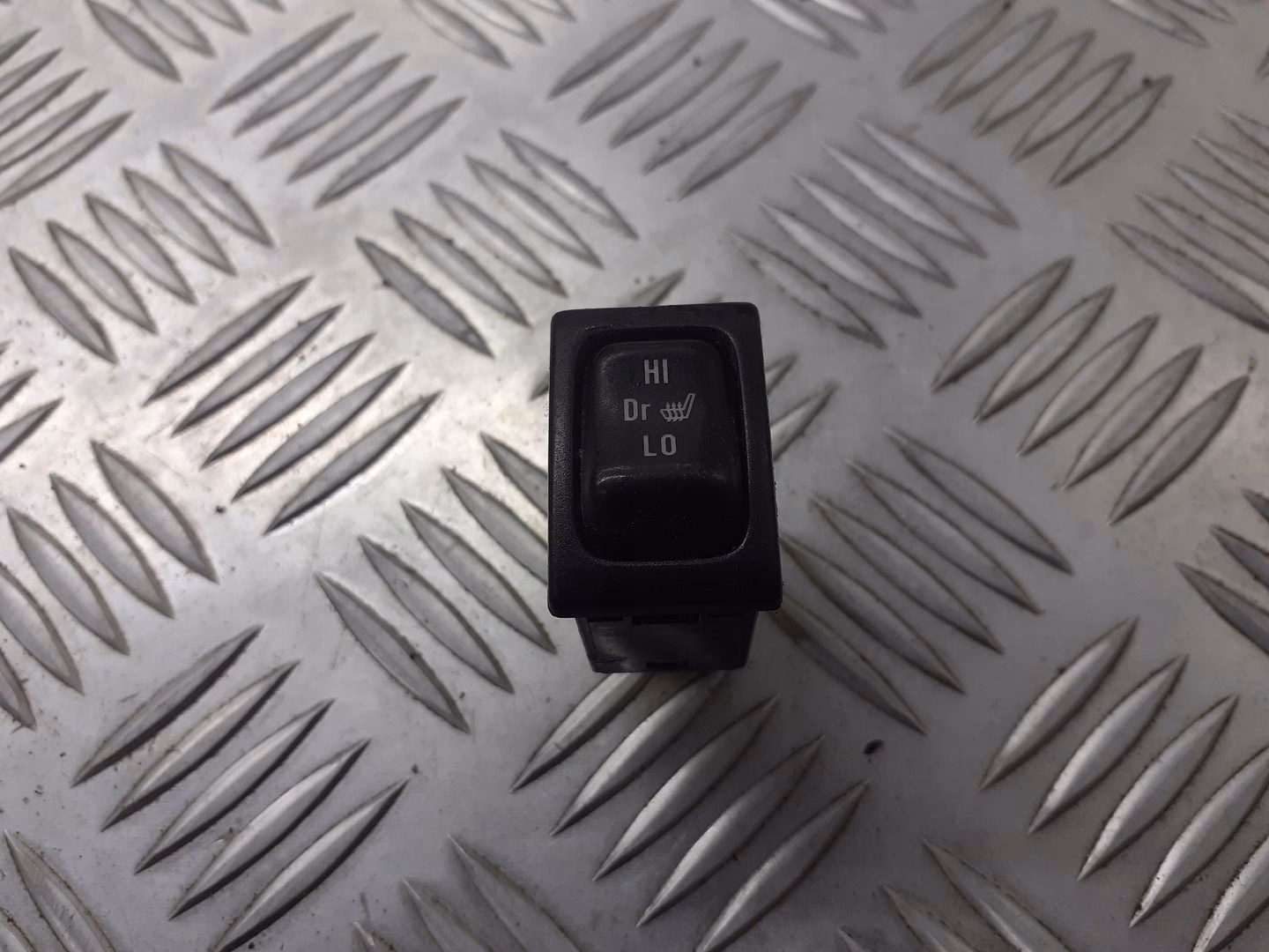 Czy podgrzewanie siedzeń wyłącza się automatycznie?