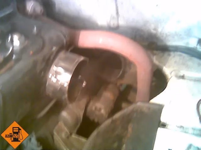 Jaka powinna być przerwa na przerywaczu w Fiacie 126p?