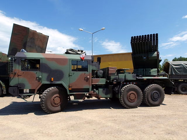 Kto produkuje silniki do Jelcza?