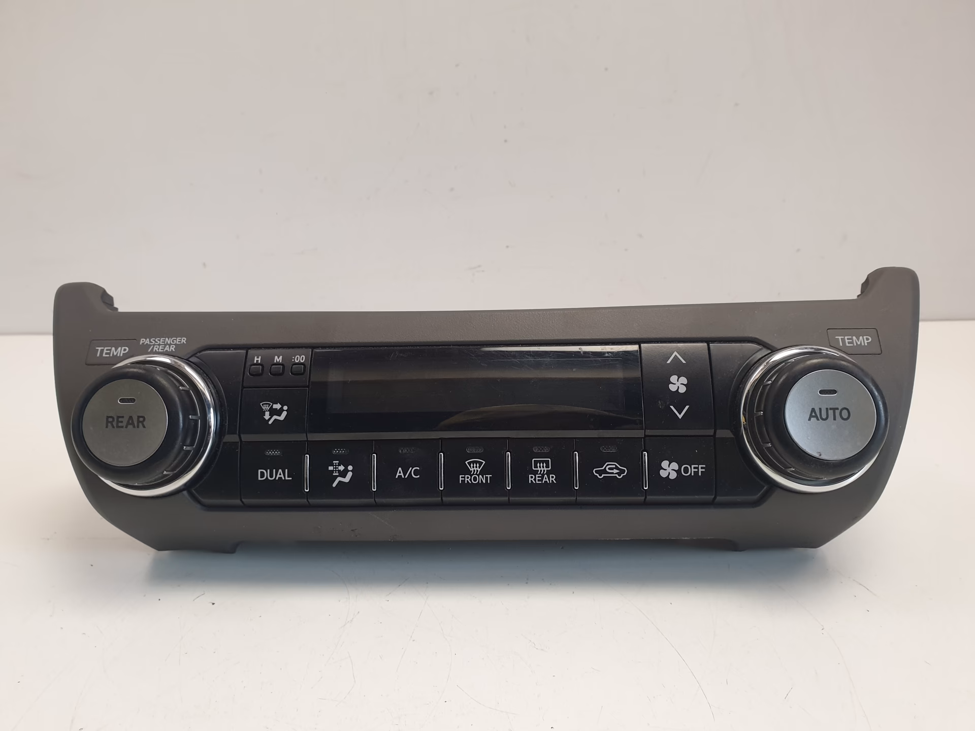 Dlaczego klimatyzacja w moim Land Cruiserze nie działa?