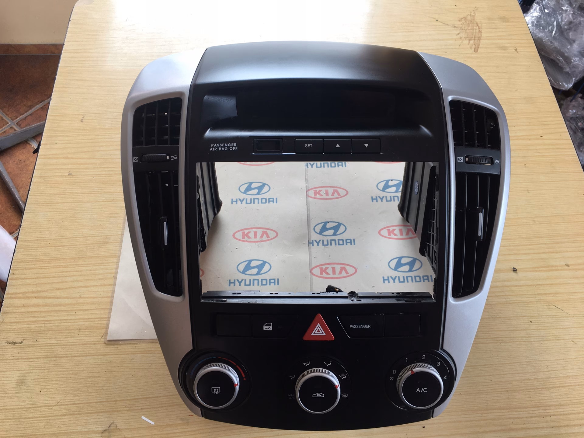 Jak ustawić temperaturę w Kia Ceed?