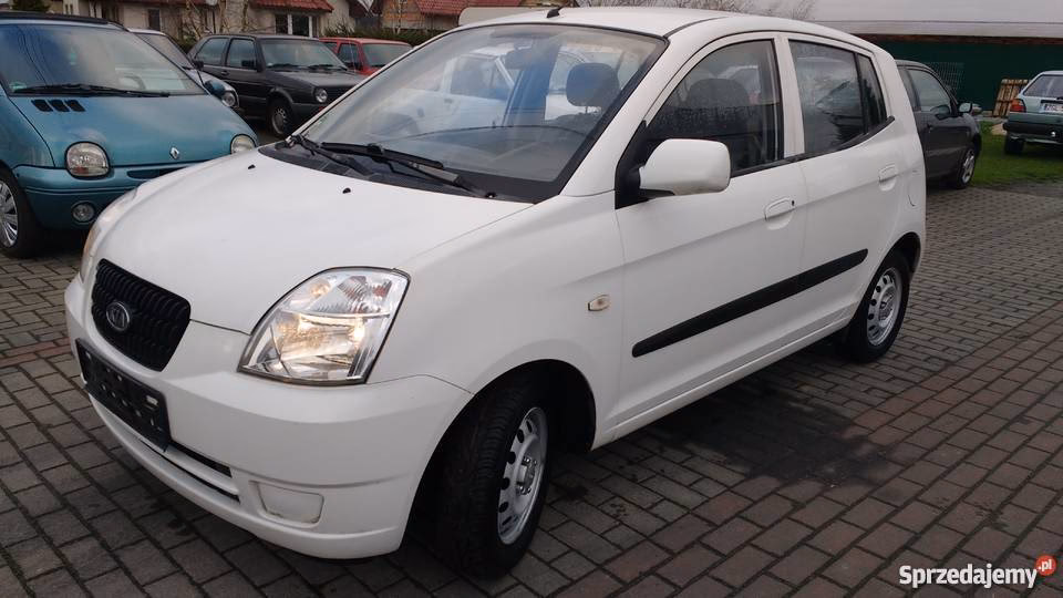 Czy Kia Picanto ma nawigację satelitarną?