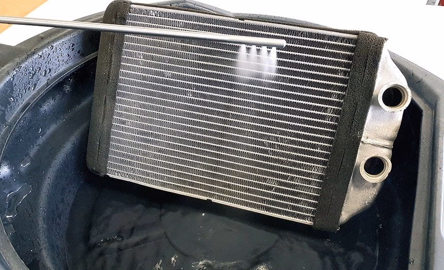 Ile kosztuje czyszczenie parownika klimatyzatora?