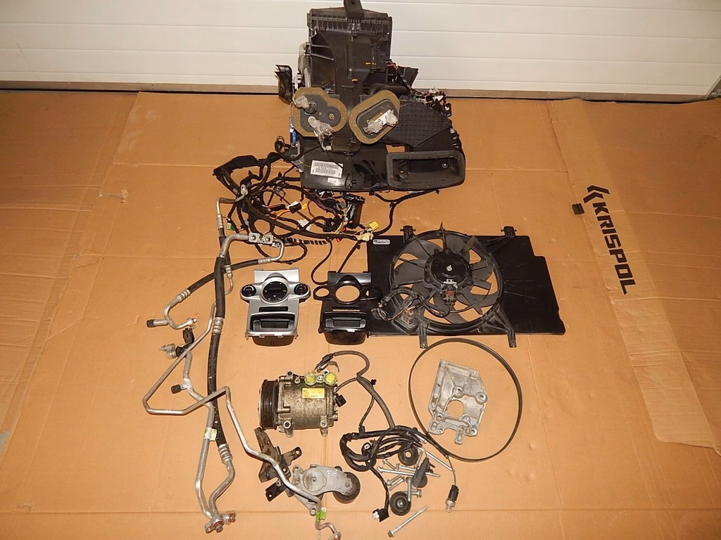 Ile czynnika wchodzi do klimatyzacji Ford Fiesta Mk7?