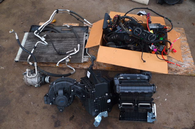 Dlaczego klimatyzacja w moim Volkswagenie nie dmucha zimnym powietrzem?