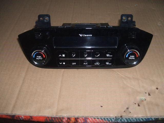 Jak włączyć klimatyzację w Kia Sportage?